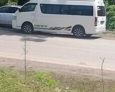 14 nəfərlik Toyota Hiache